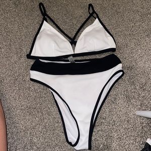 White & Black Cupshe Bikini